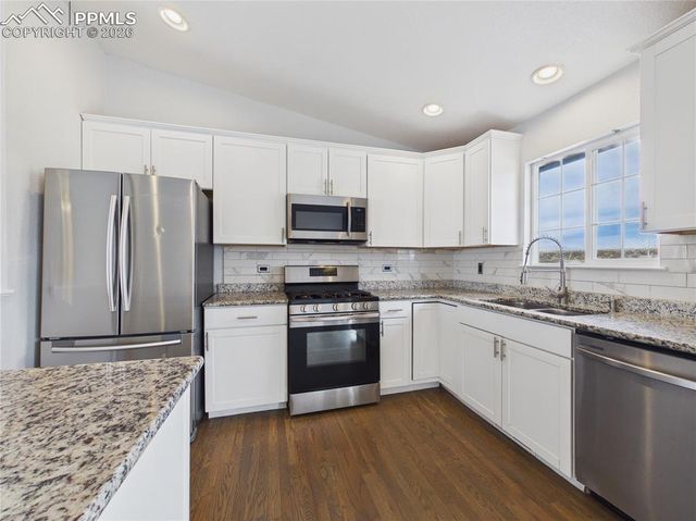 1770 N Smokey Hill Lane, Pueblo West, CO 81007