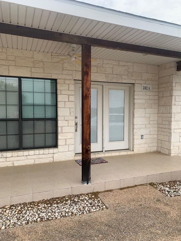 21102 Santa Ana CV A, Lago Vista, TX 78645