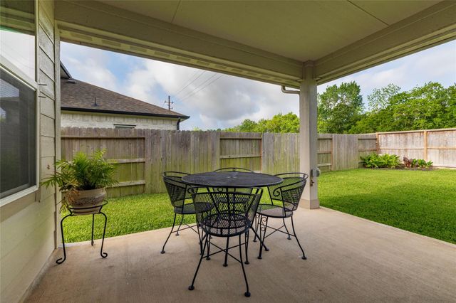 4910 Bottlebrush Drive, Pearland, TX 77584