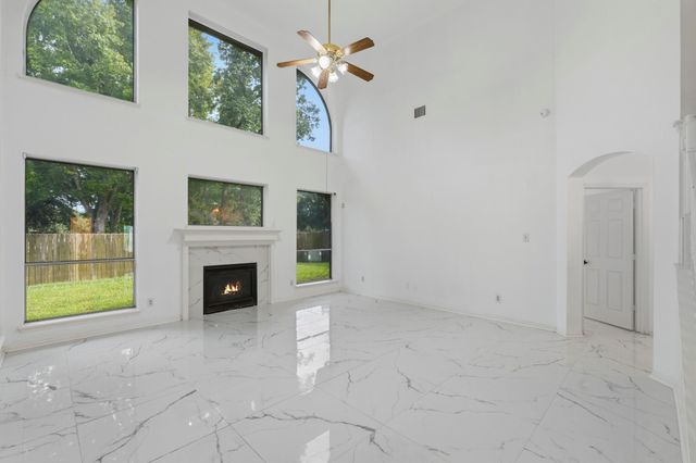 12415 Maily Meadowlane, Sugar Land, TX 77478