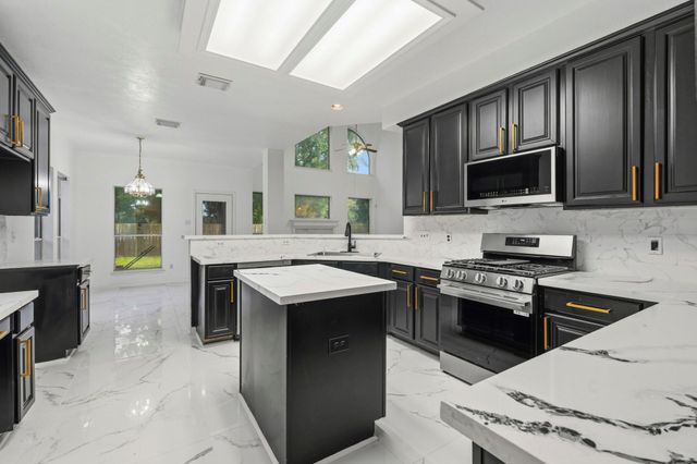 12415 Maily Meadowlane, Sugar Land, TX 77478