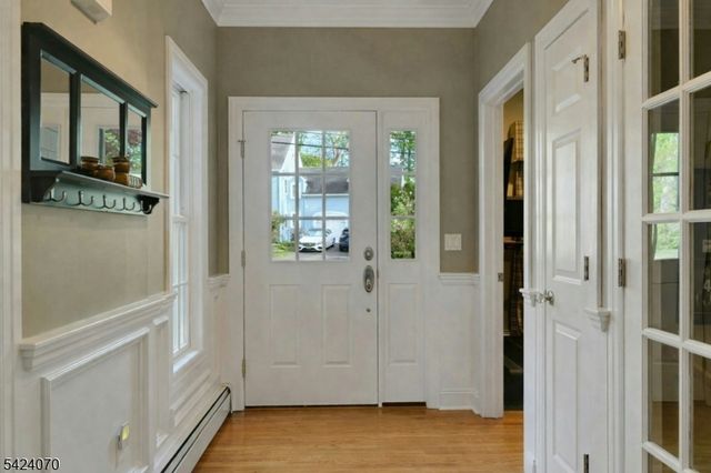 6 Yorke Rd, Mountain Lakes Boro, NJ 07046