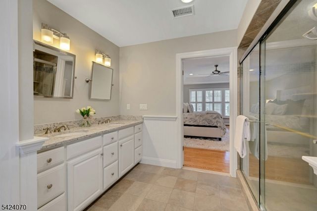 6 Yorke Rd, Mountain Lakes Boro, NJ 07046