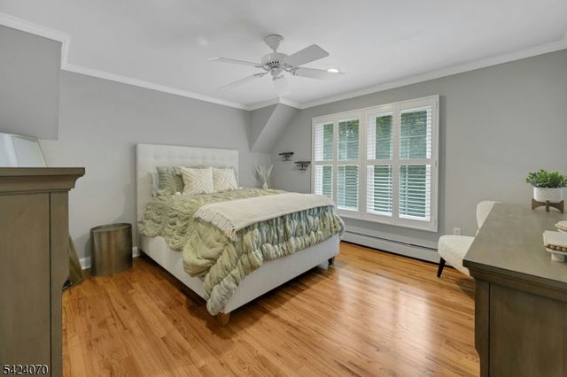 6 Yorke Rd, Mountain Lakes Boro, NJ 07046