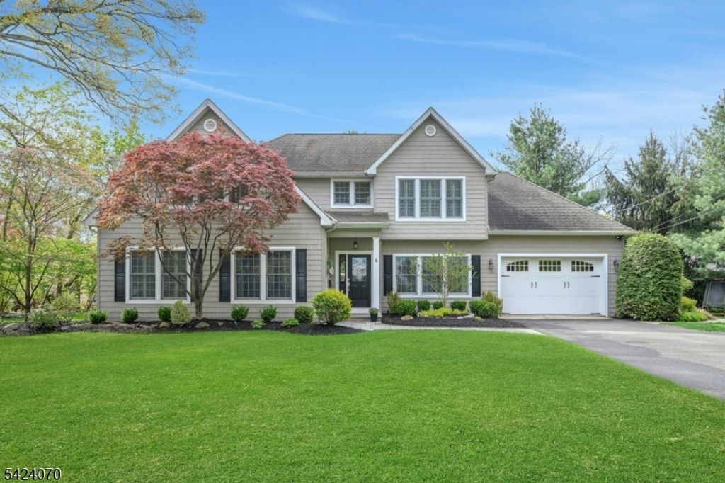 6 Yorke Rd, Mountain Lakes Boro, NJ 07046