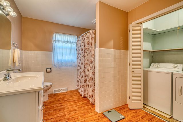 821 E LINCOLN Avenue, Mount Vernon, IN 47620