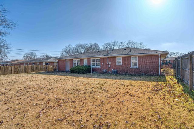 821 E LINCOLN Avenue, Mount Vernon, IN 47620