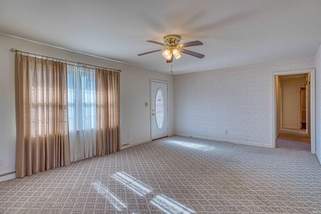 821 E LINCOLN Avenue, Mount Vernon, IN 47620