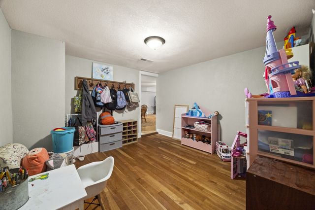 123 Brewer Dr, Waynesboro, TN 38485