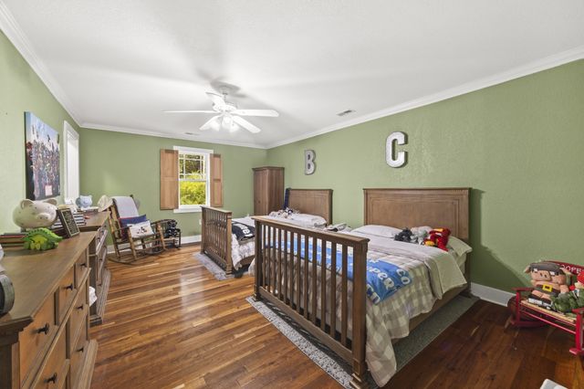 123 Brewer Dr, Waynesboro, TN 38485