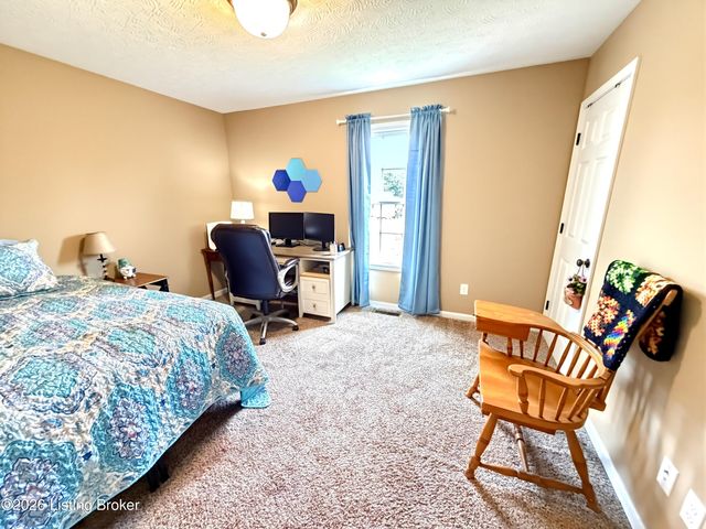 178 Casablanca Ct, Cecilia, KY 42724