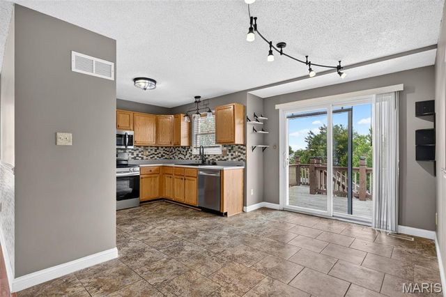 4057 Jessica Drive, Wentzville, MO 63385