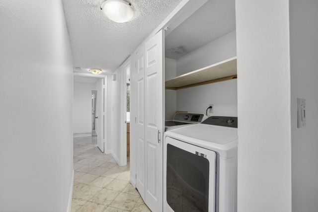 3041 N Oakland Forest Drive 103, Oakland Park, FL 33309