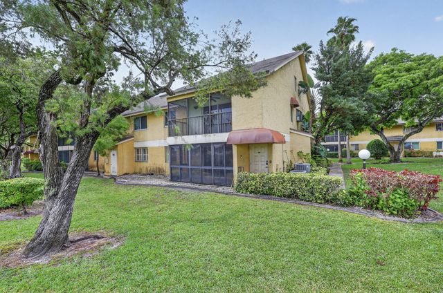3041 N Oakland Forest Drive 103, Oakland Park, FL 33309