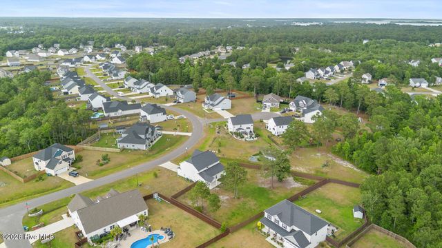 137 Evergreen Forest Drive, Sneads Ferry, NC 28460
