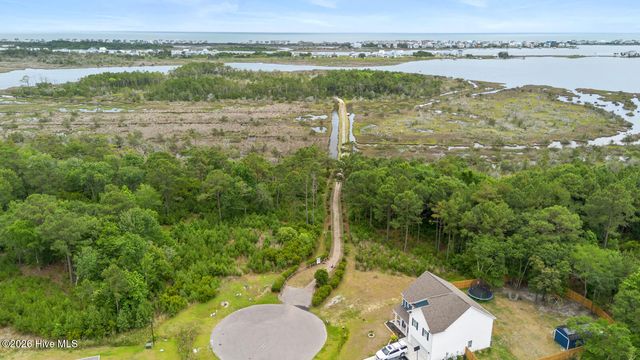 137 Evergreen Forest Drive, Sneads Ferry, NC 28460