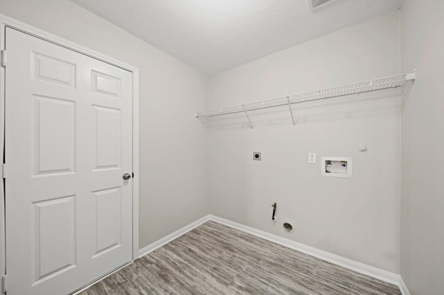 4035 E Teal Estates Circle, Fresno, TX 77545