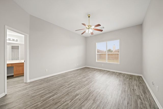 4035 E Teal Estates Circle, Fresno, TX 77545