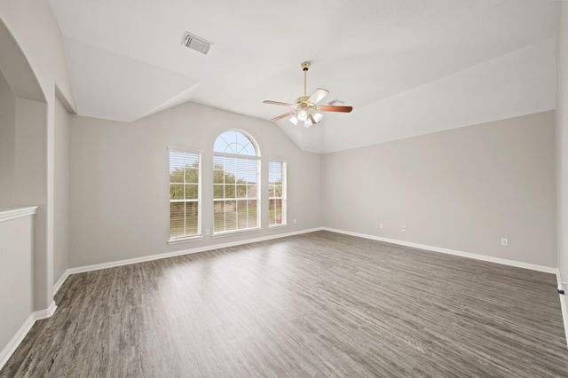 4035 E Teal Estates Circle, Fresno, TX 77545