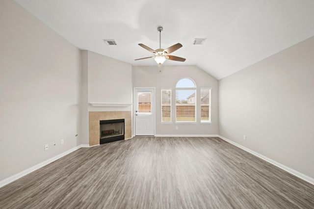 4035 E Teal Estates Circle, Fresno, TX 77545