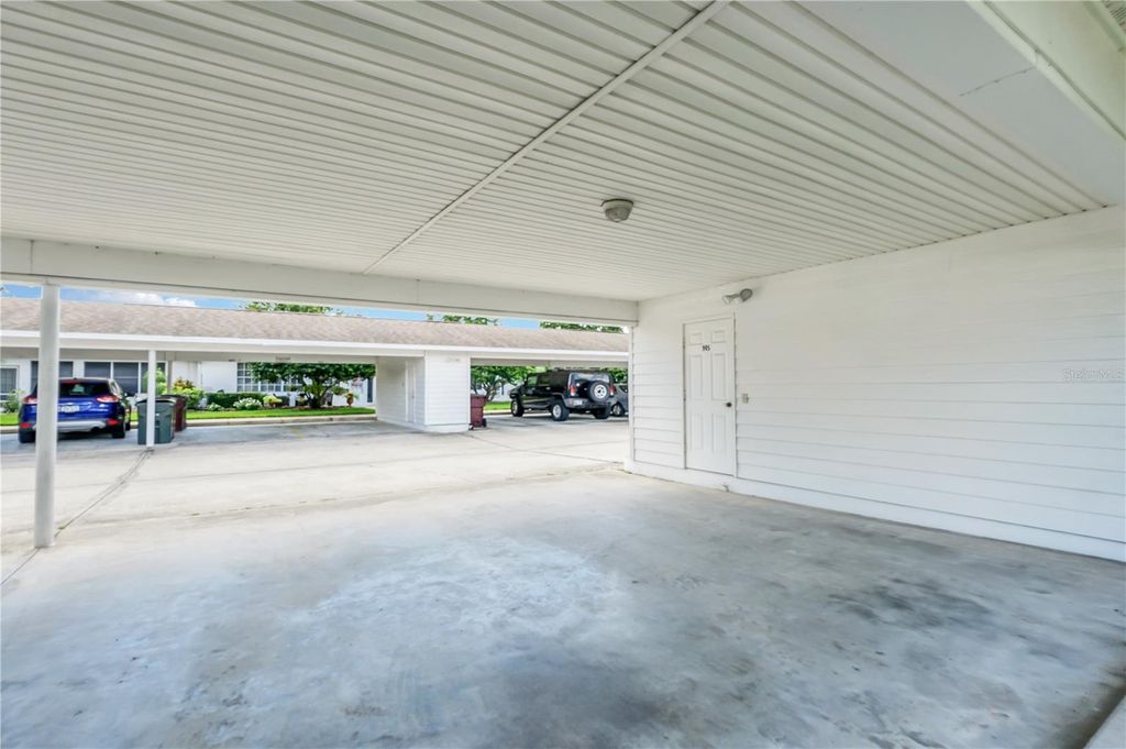 Image 29 of property listing at 909 ILLINOIS AVENUE, St Cloud, FL 34769