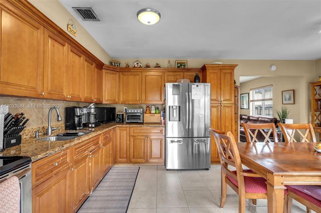 247 NW 51st Ave, Miami, FL 33126