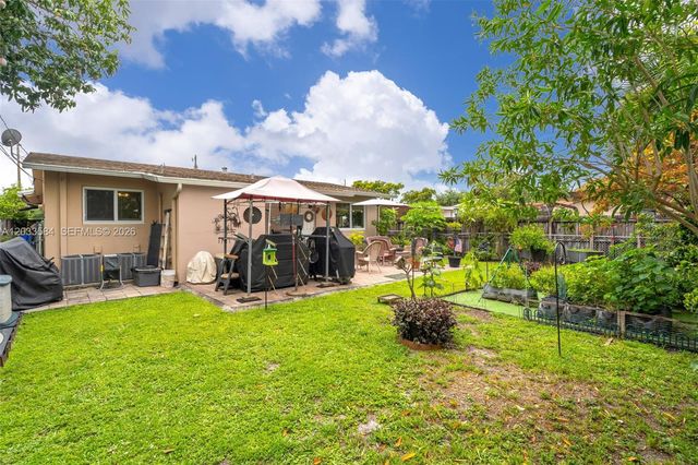 247 NW 51st Ave, Miami, FL 33126