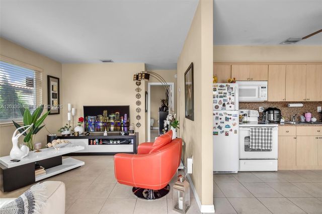 247 NW 51st Ave, Miami, FL 33126