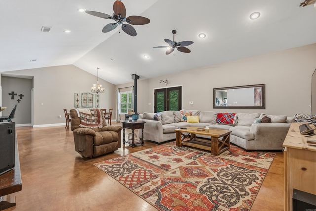 43 Tracelwood Drive, Arkadelphia, AR 71923