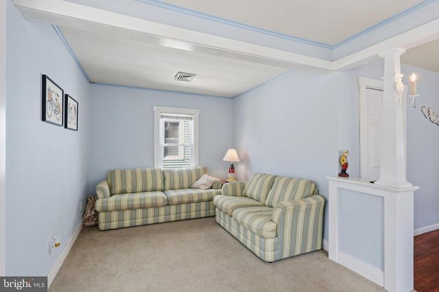 313 W JUNIPER AVE, Wildwood, NJ 08260