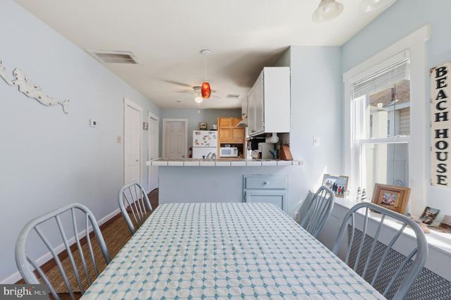 313 W JUNIPER AVE, Wildwood, NJ 08260