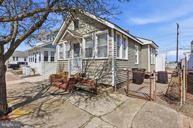 313 W JUNIPER AVE, Wildwood, NJ 08260
