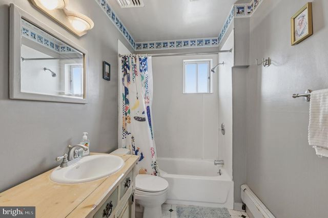 313 W JUNIPER AVE, Wildwood, NJ 08260