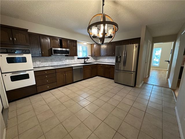 1506 Briar St, Portland, TX 78374