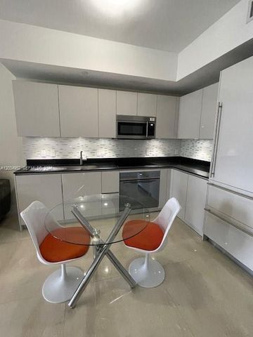1010 Brickell Ave 3810, Miami, FL 33131