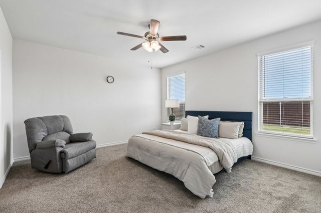 9808 Fall Brook Drive, Aubrey, TX 76227