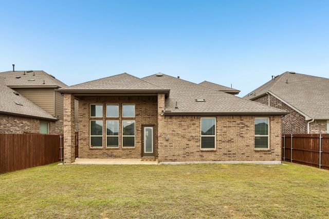 9808 Fall Brook Drive, Aubrey, TX 76227