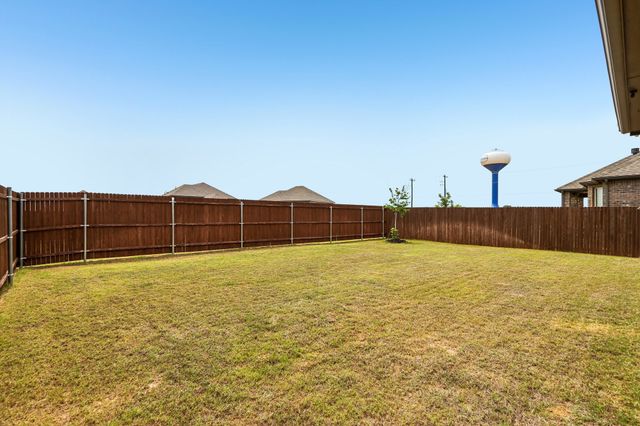 9808 Fall Brook Drive, Aubrey, TX 76227