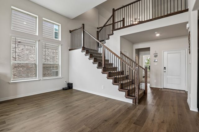 9808 Fall Brook Drive, Aubrey, TX 76227