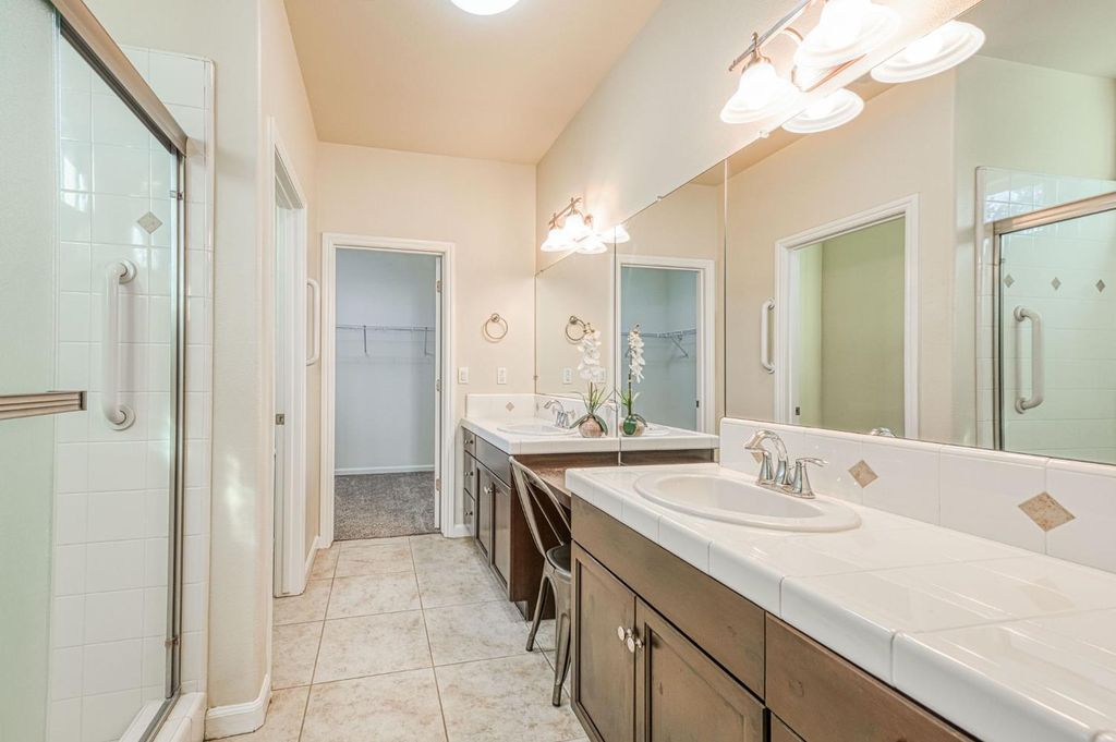 Image 16 of property listing at 4122 Heritage Avenue, Clovis, CA 93619
