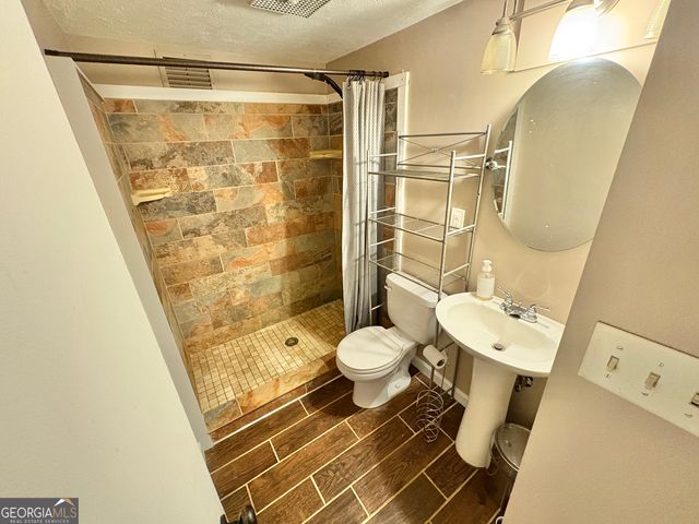 435 Sherwood Road, Fayetteville, GA 30215