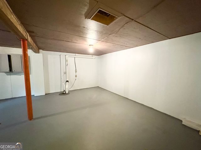 435 Sherwood Road, Fayetteville, GA 30215