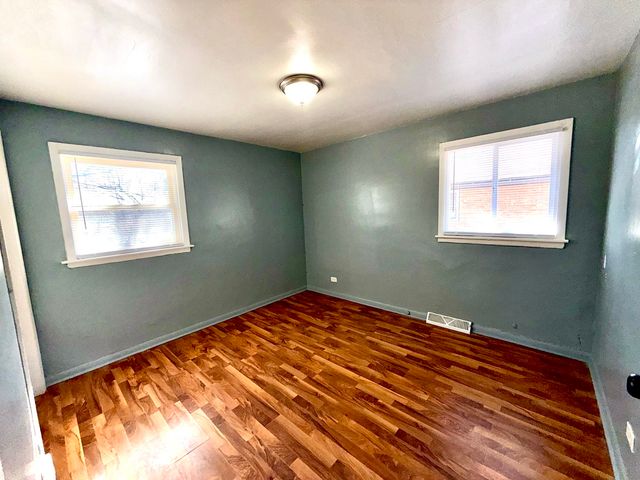 2217 W 156th Place, Markham, IL 60426