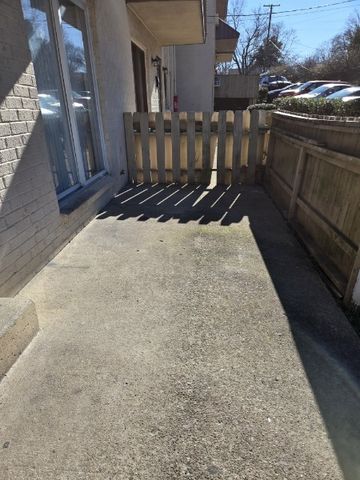 550 Harding Pl Apt C116, Nashville, TN 37211