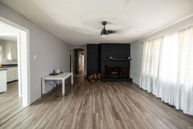 1204 E 26th Street, Muncie, IN 47302