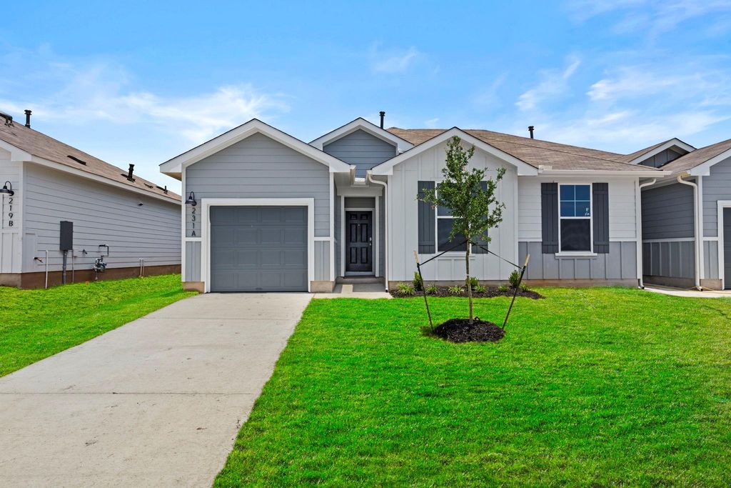 231 Harrison XING A, Kyle, TX 78640
