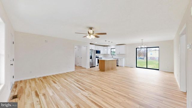 419 MULBERRY ST, Smyrna, DE 19977