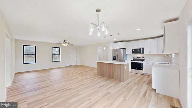 419 MULBERRY ST, Smyrna, DE 19977