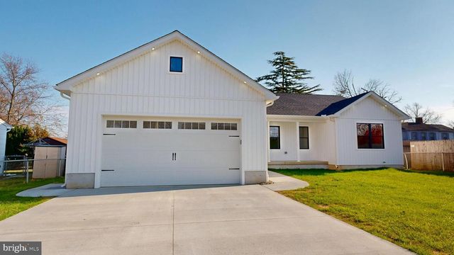 419 MULBERRY ST, Smyrna, DE 19977