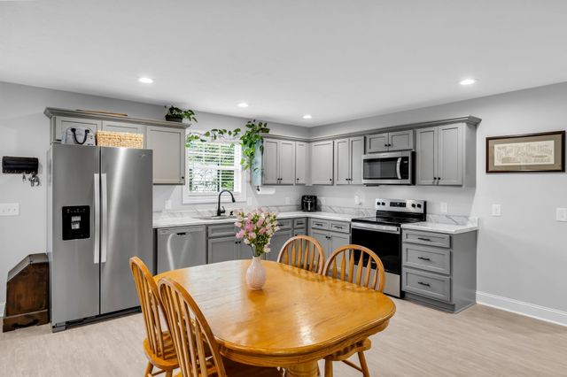 203 Martha St, Shelbyville, TN 37160